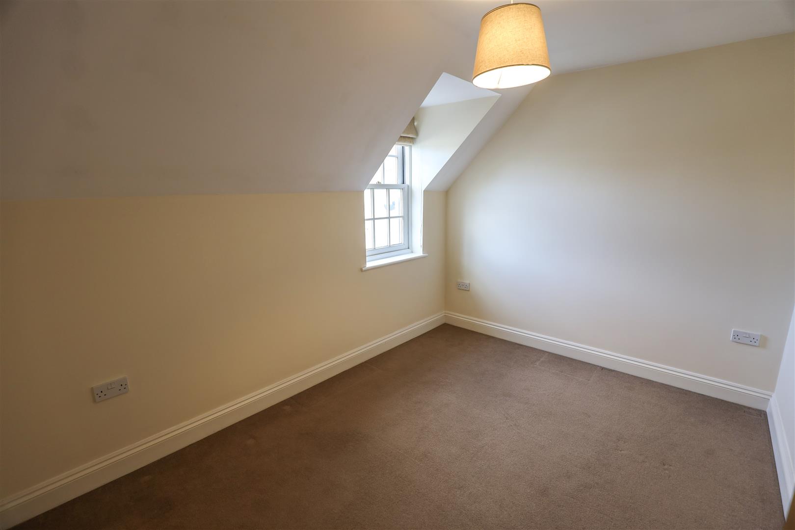 Riverside Mews, Cowbridge, Vale of Glamorgan, CF71 7NA